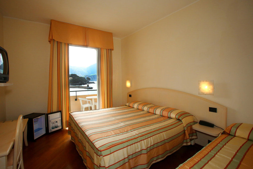 Hotel Elena Реко Екстериор снимка